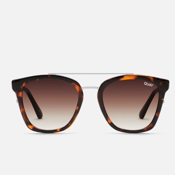 Quay SWEET DREAMS Rounded Square
Sunglasses with Brow Bar - Picture 1 of 6